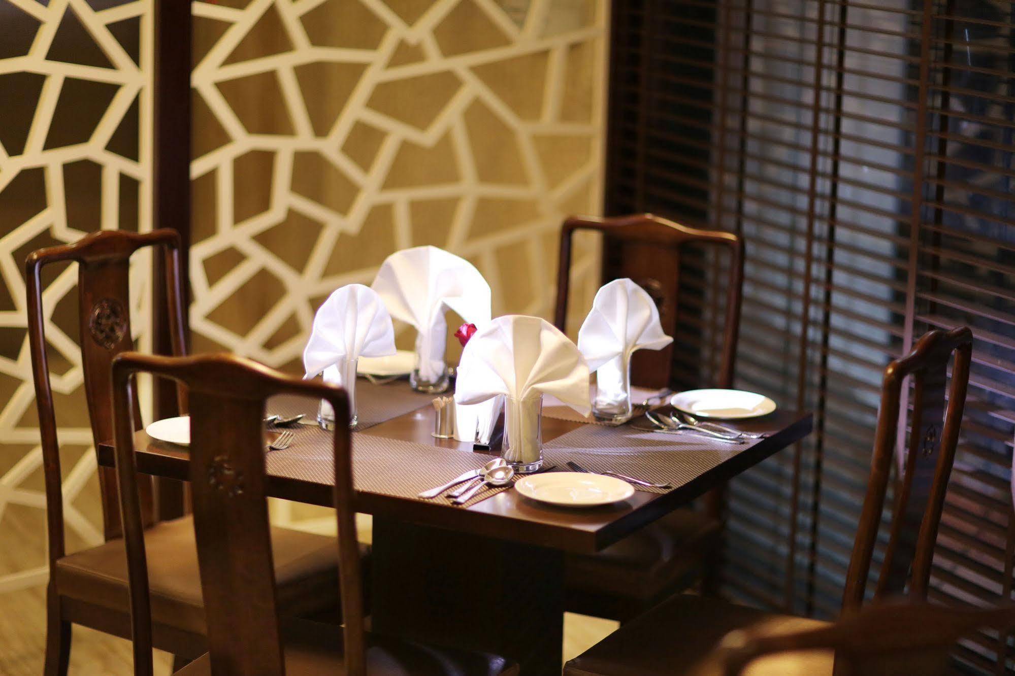 Five Elements Hotels Delhi- North Avenue New Delhi Eksteriør bilde